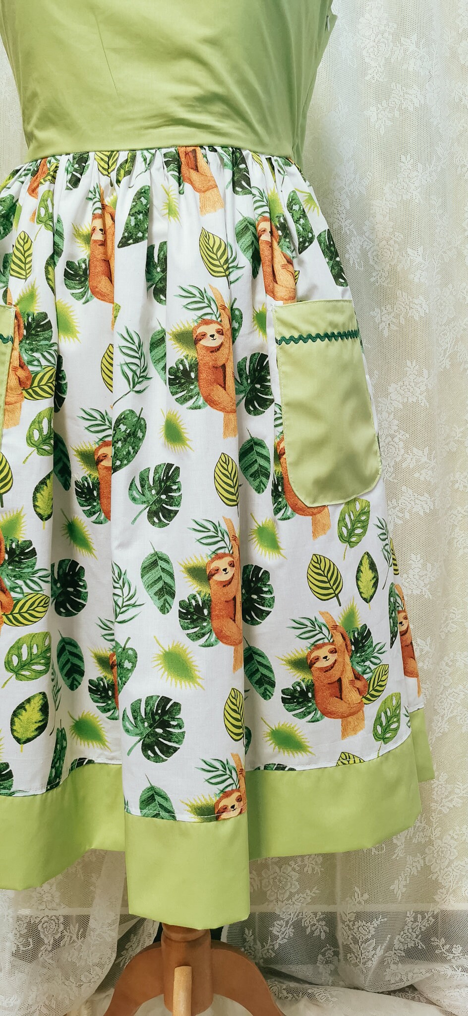 MAISIE_15 50s Swing Kleid FAULTIER Grün mit Taschen | 2XL