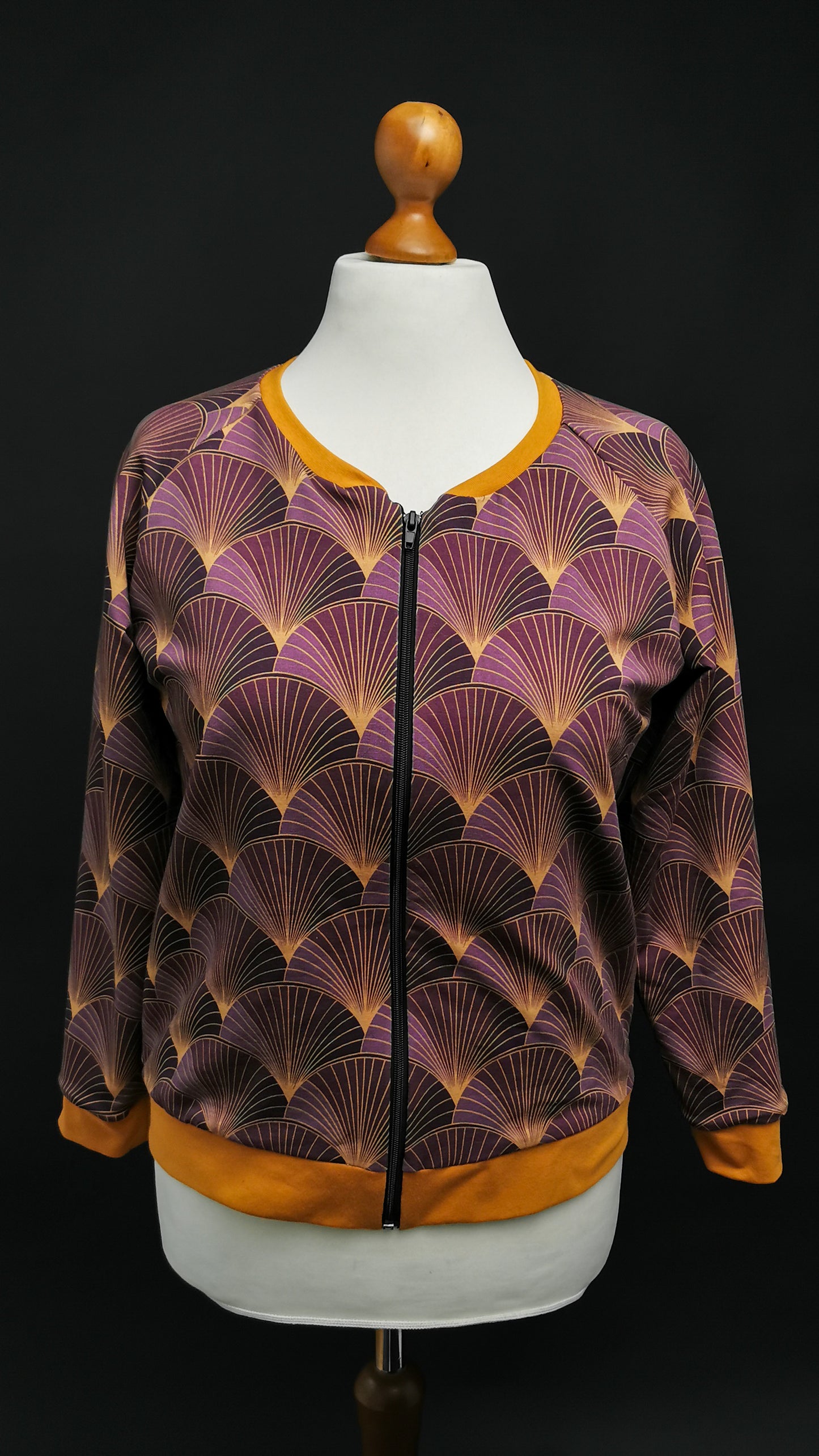 Weicher Blouson Art Deco Fächer Lila/Gold SAMPLE
