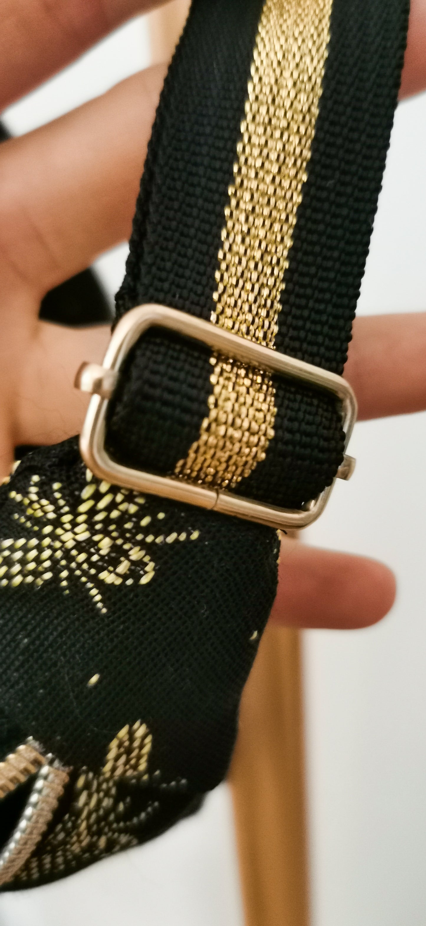 XL Bauchtasche Crossbody Bag Schwarz/Gold Bienen