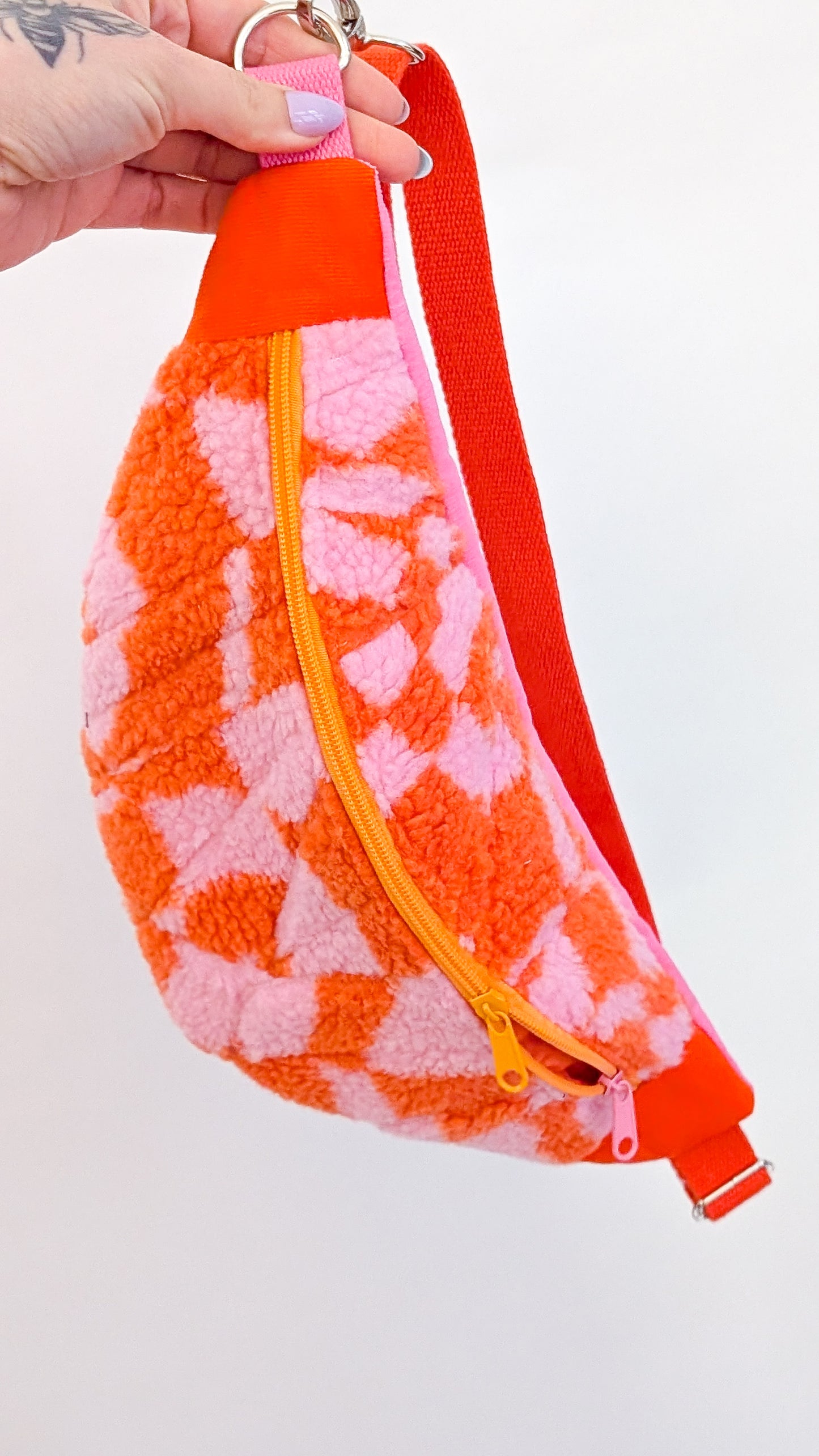 Zero Waste Bauchtasche Einzelstück Plüsch Cord Orange Pink