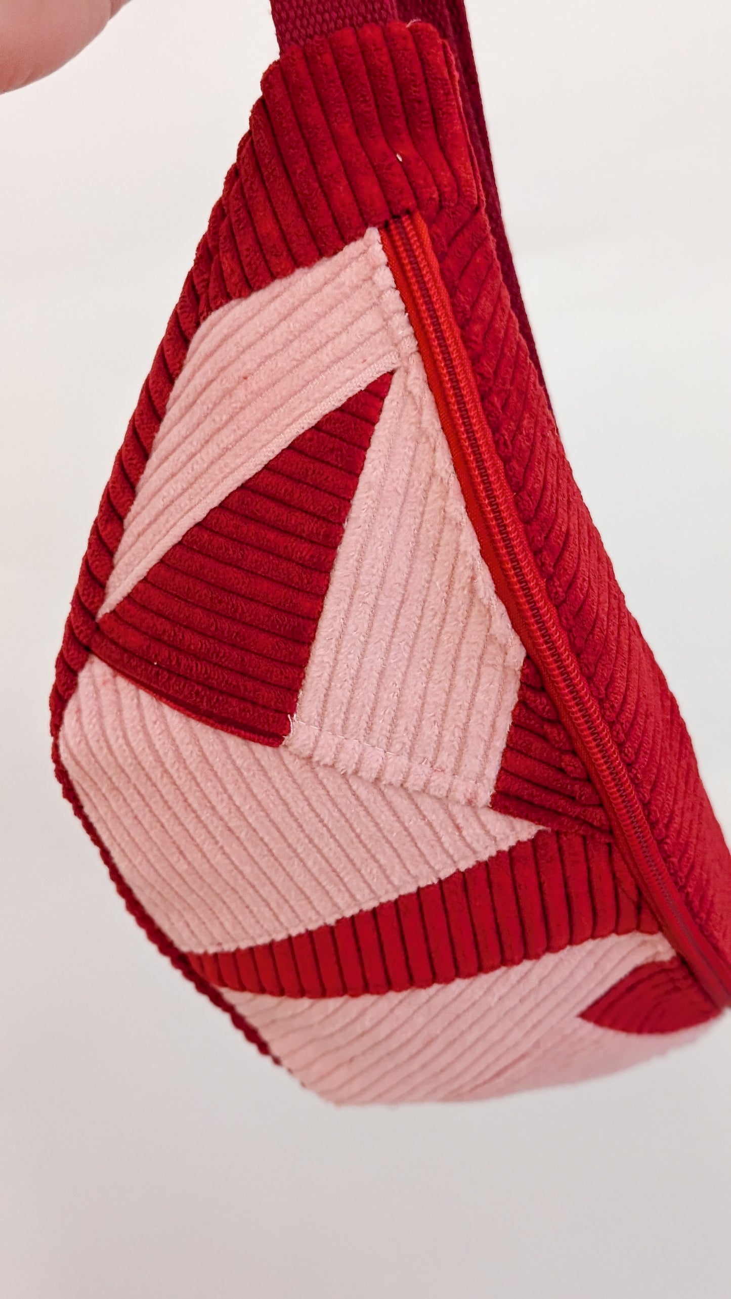 Zero Waste Bauchtasche Einzelstück Cord Rosa/Rot