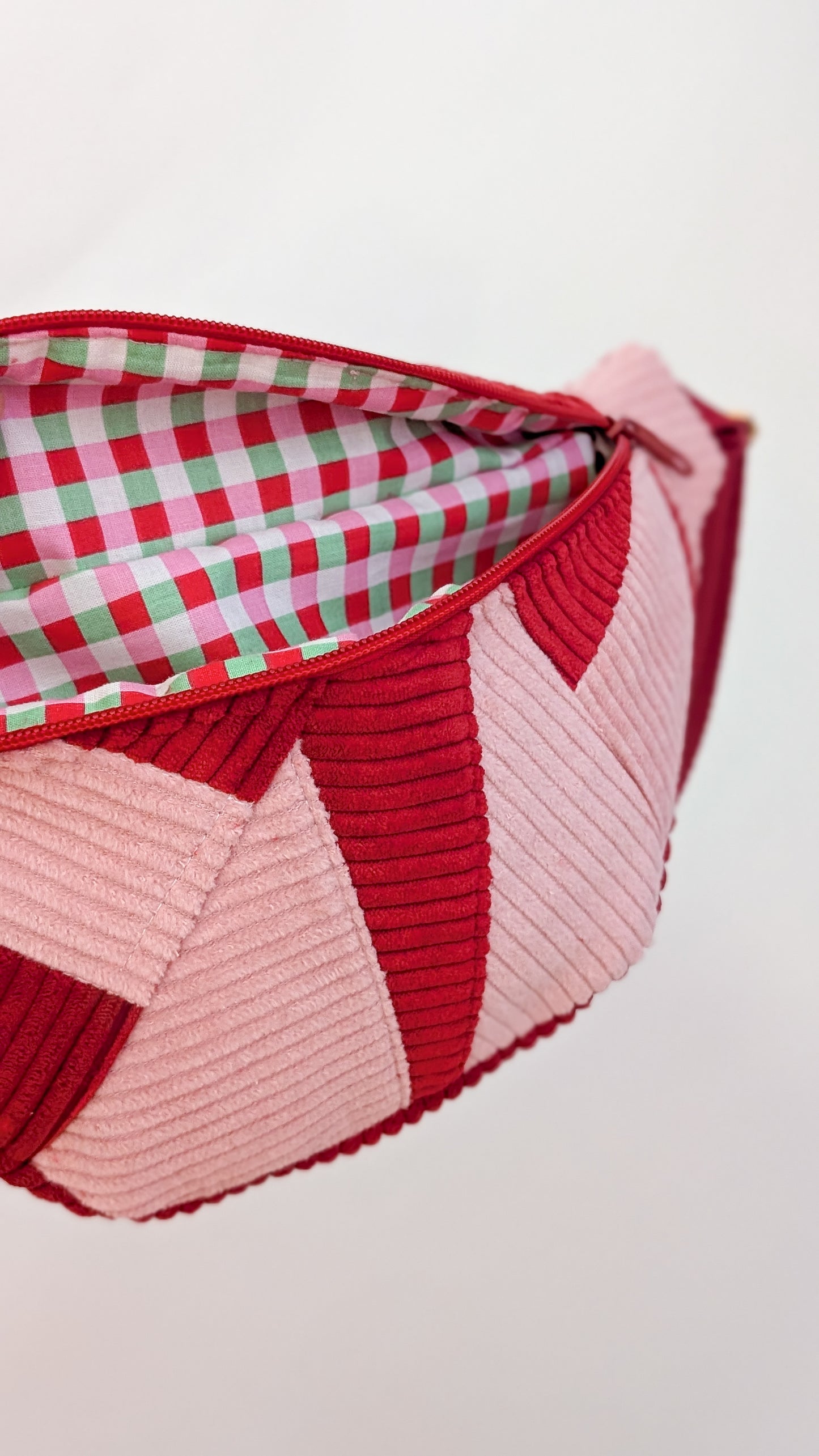 Zero Waste Bauchtasche Einzelstück Cord Rosa/Rot