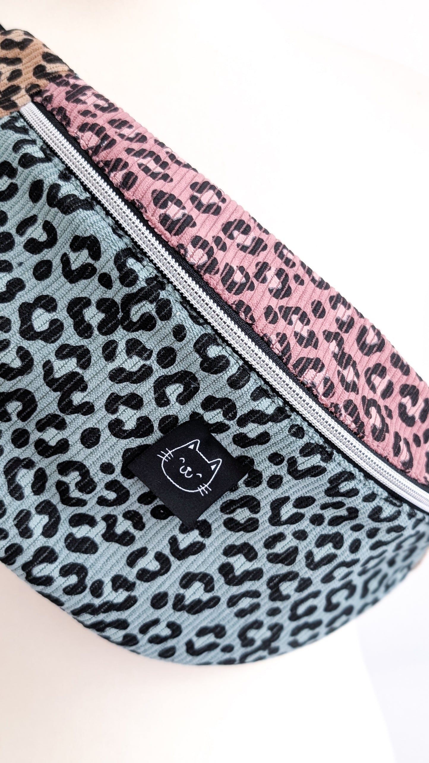 Cord Colourblock Cord Bauchtasche Hipbag Umhängetasche Pastell LEO