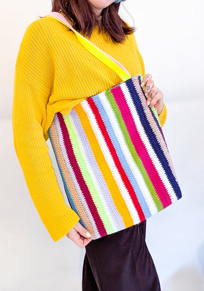 Einkaufstasche Bunte Tote Bag aus Vintage Häkeldecke – Neon Streifen