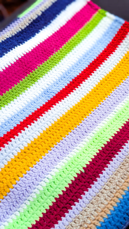 Einkaufstasche Bunte Tote Bag aus Vintage Häkeldecke – Neon Streifen Detail