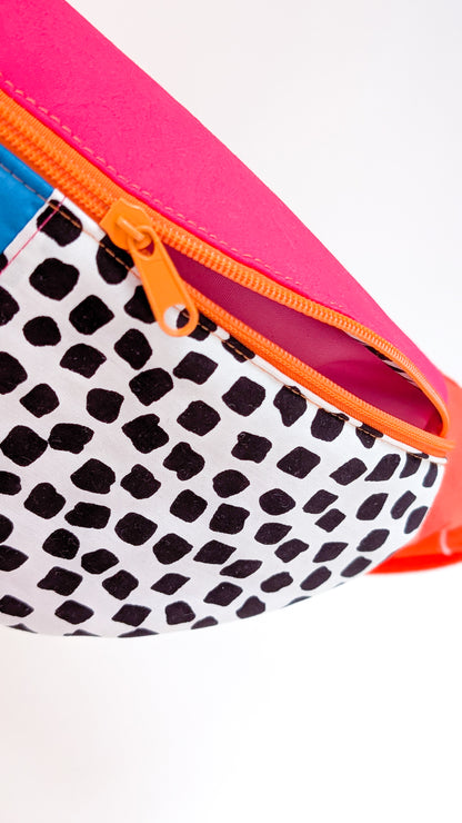 Knallige 80s Hipbag Bauchtasche Cross Body Bag Tupfen Orange Türkis Pink