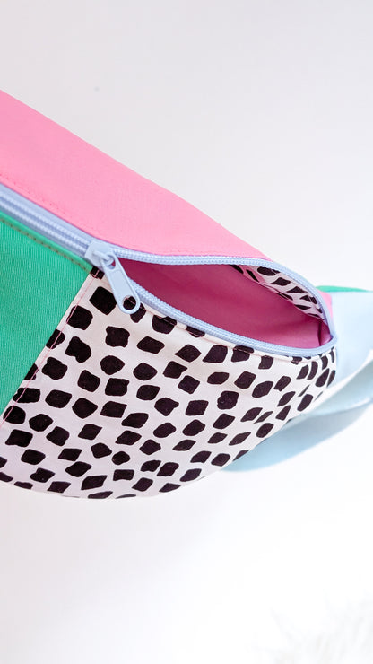 80s Hipbag Bauchtasche Cross Body Bag Tupfen Pastell Grün Rosa Hellblau