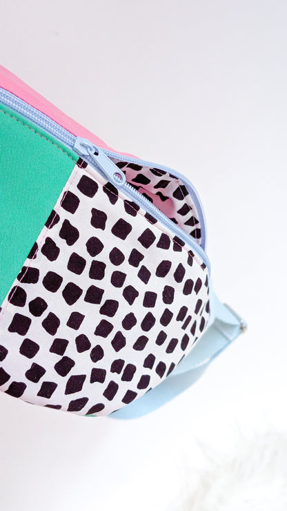 80s Hipbag Bauchtasche Cross Body Bag Tupfen Pastell Grün Rosa Hellblau