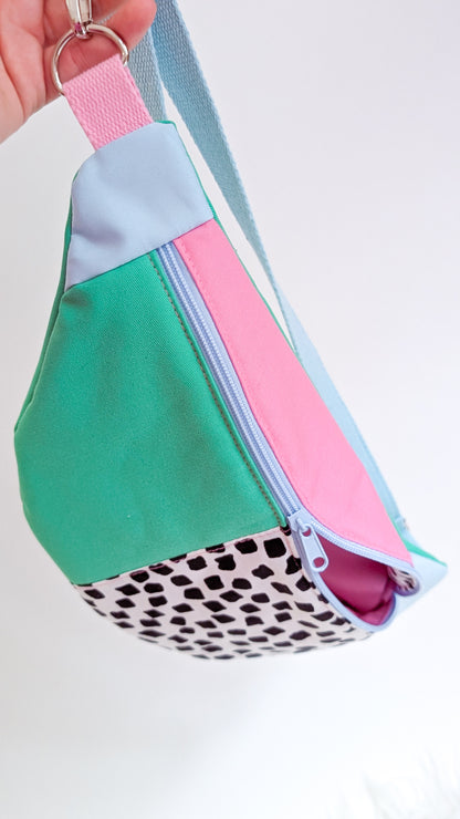 80s Hipbag Bauchtasche Cross Body Bag Tupfen Pastell Grün Rosa Hellblau