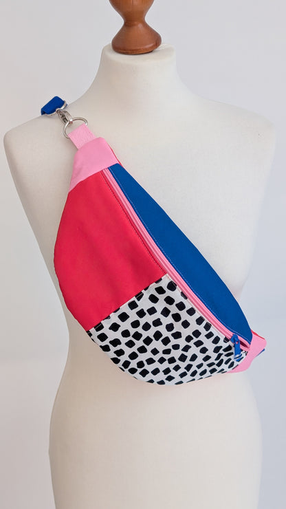 Handgemachte Bunte 80s Hipbag Bauchtasche Cross Body Bag Tupfen Blau Rot Pink