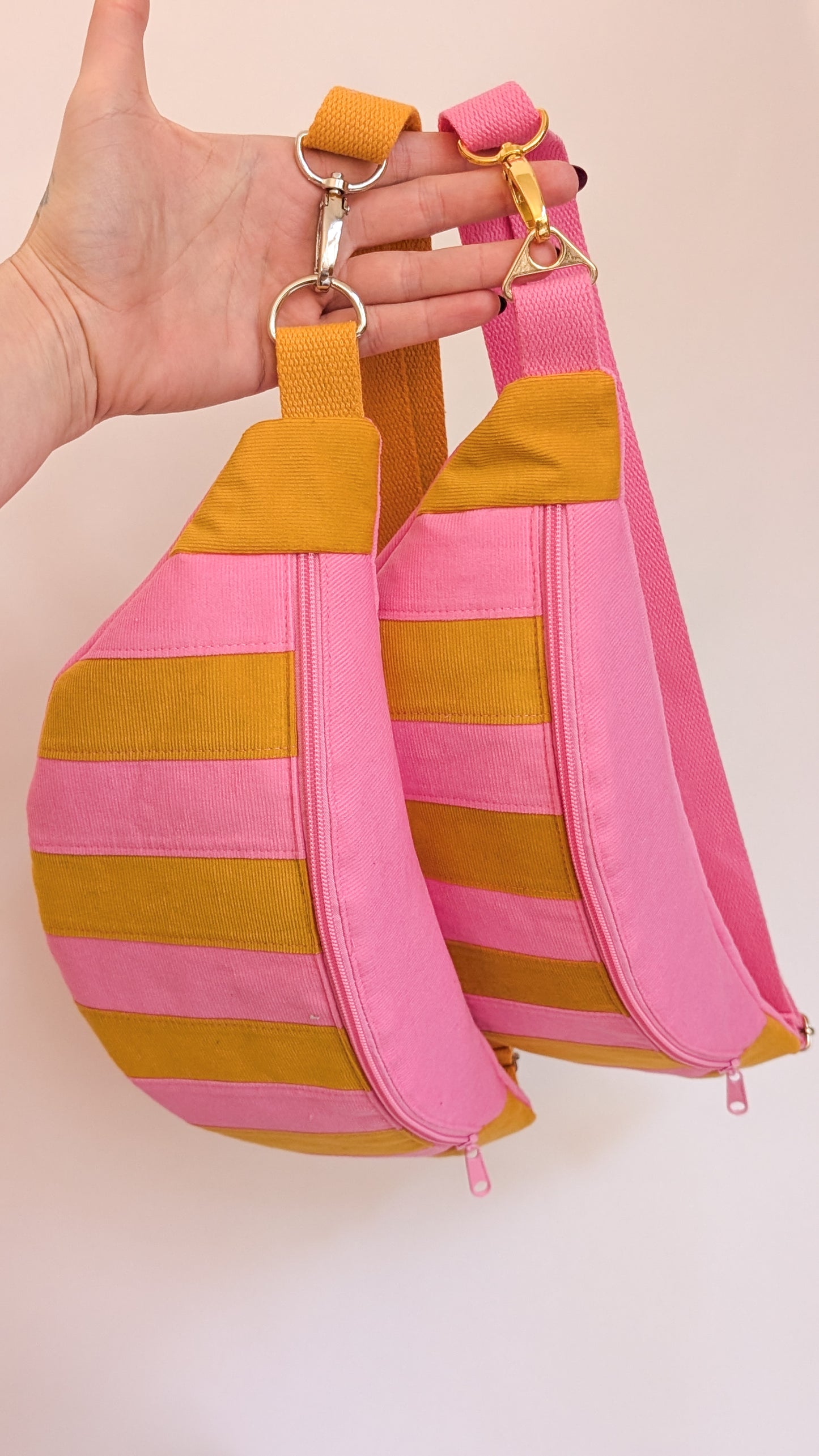 Cord Hipbag Bauchtasche Cross Body Bag Patchwork Streifen Pink/Gelb beide Varianten