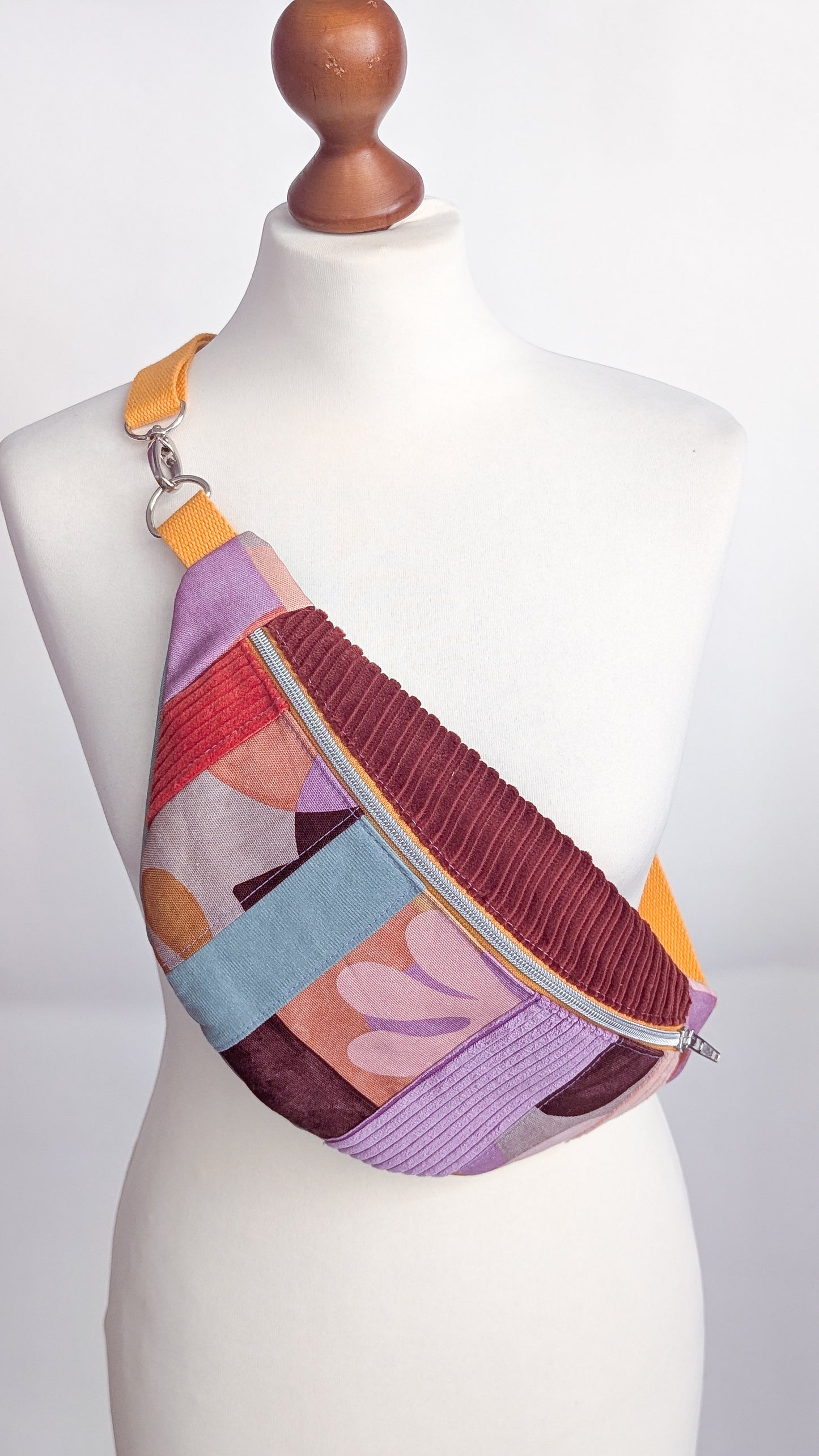 Zero Waste Bauchtasche Colorblocking Grafische Muster Cord EINZELSTÜCK