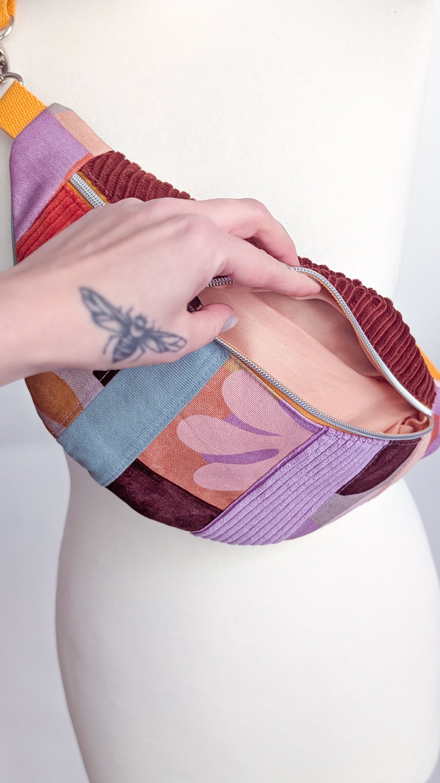 Zero Waste Bauchtasche Colorblocking Grafische Muster Cord EINZELSTÜCK