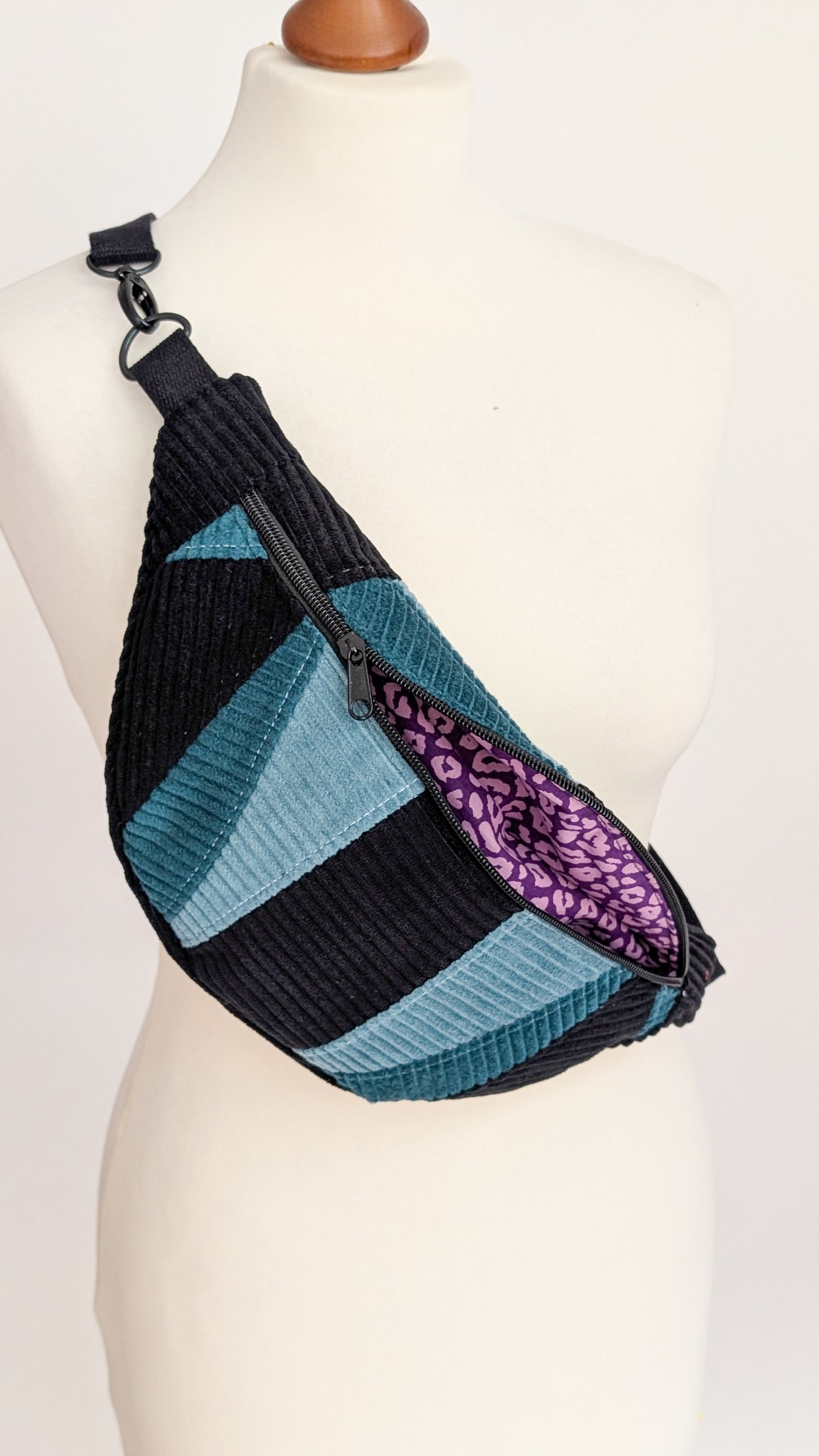 Zero Waste Cord Bauchtasche Colorblocking Schwarz/Petrol EINZELSTÜCK