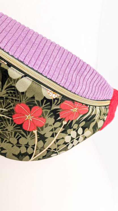 Upcycling Bauchtasche Granny Hipbag mit Cord & Blumen - 2 Einzelstücke
