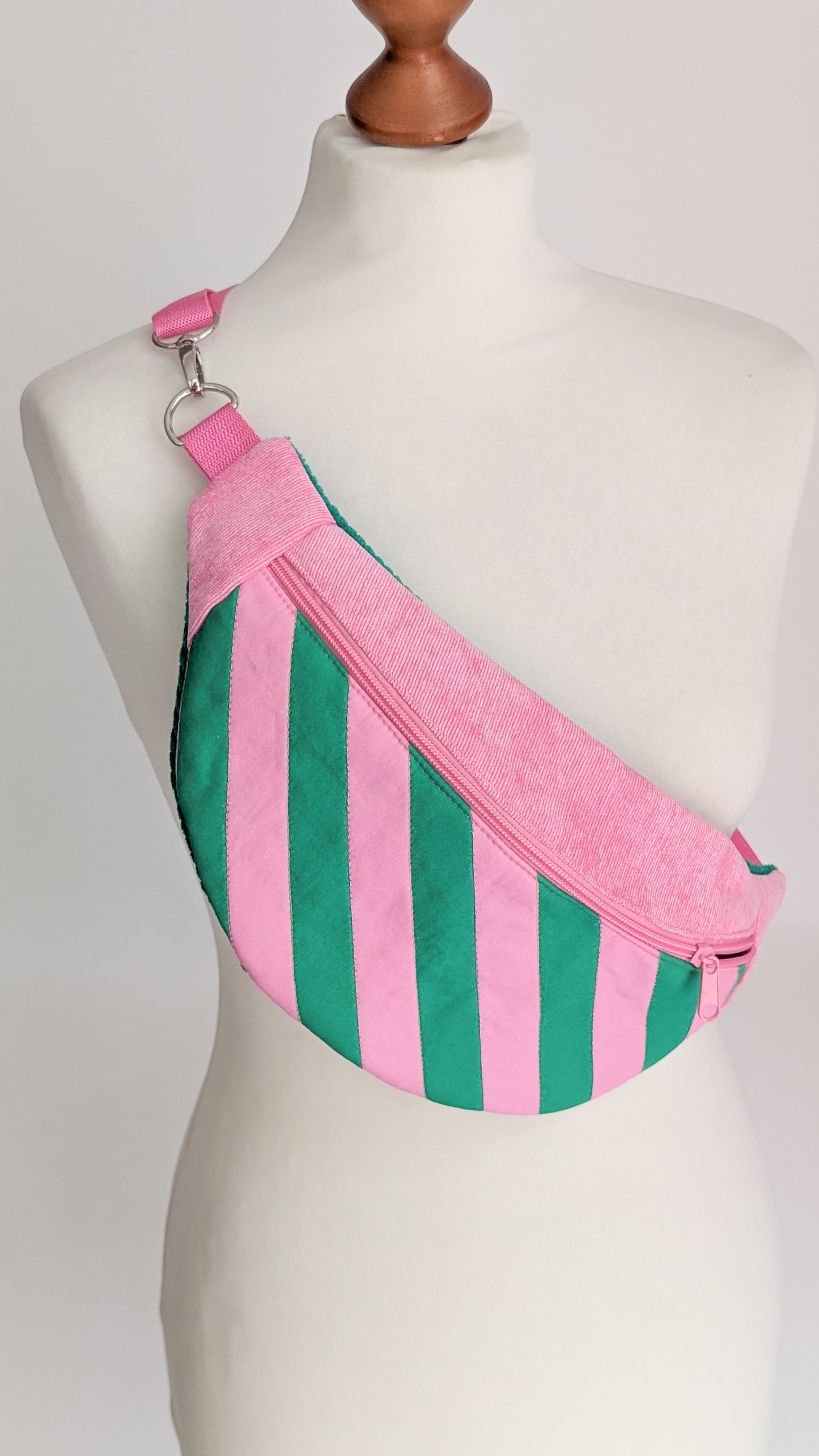 Bunte Bauchtasche Candy-Stripe Look Bag Bubblegum Streifen Grün/Pink