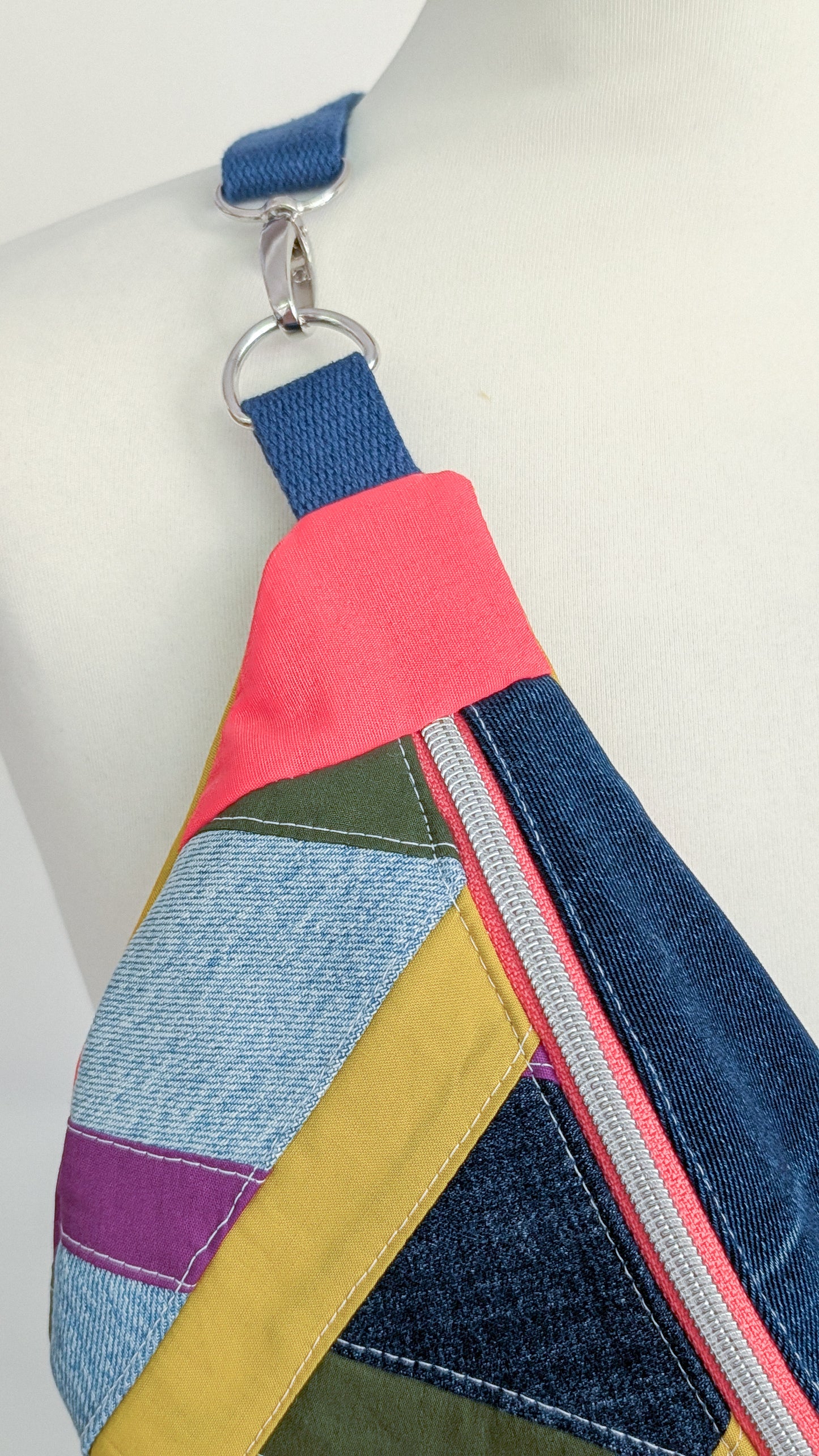 Zero Waste Bauchtasche Colorblocking Jeans EINZELSTÜCK