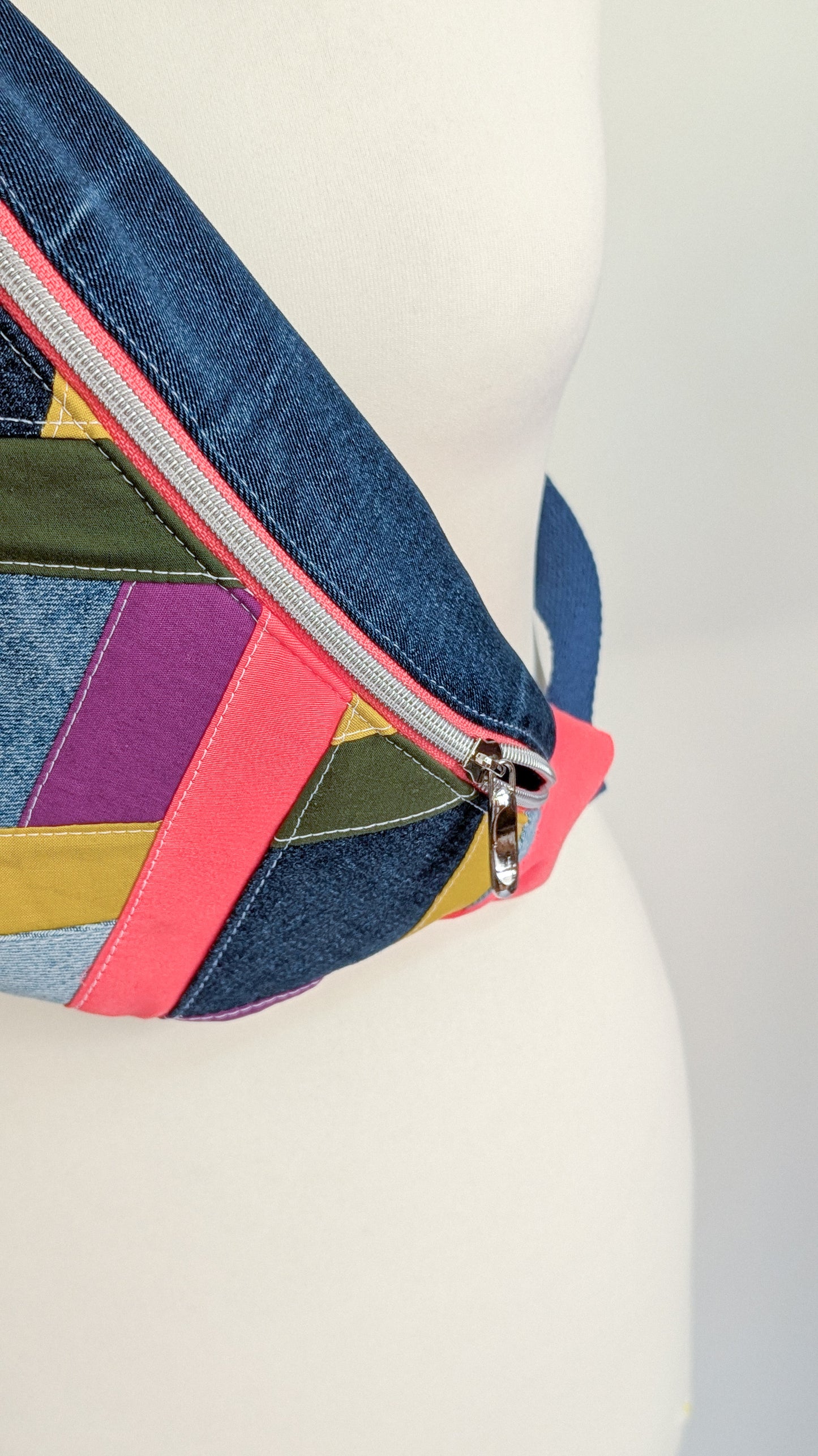 Zero Waste Bauchtasche Colorblocking Jeans EINZELSTÜCK