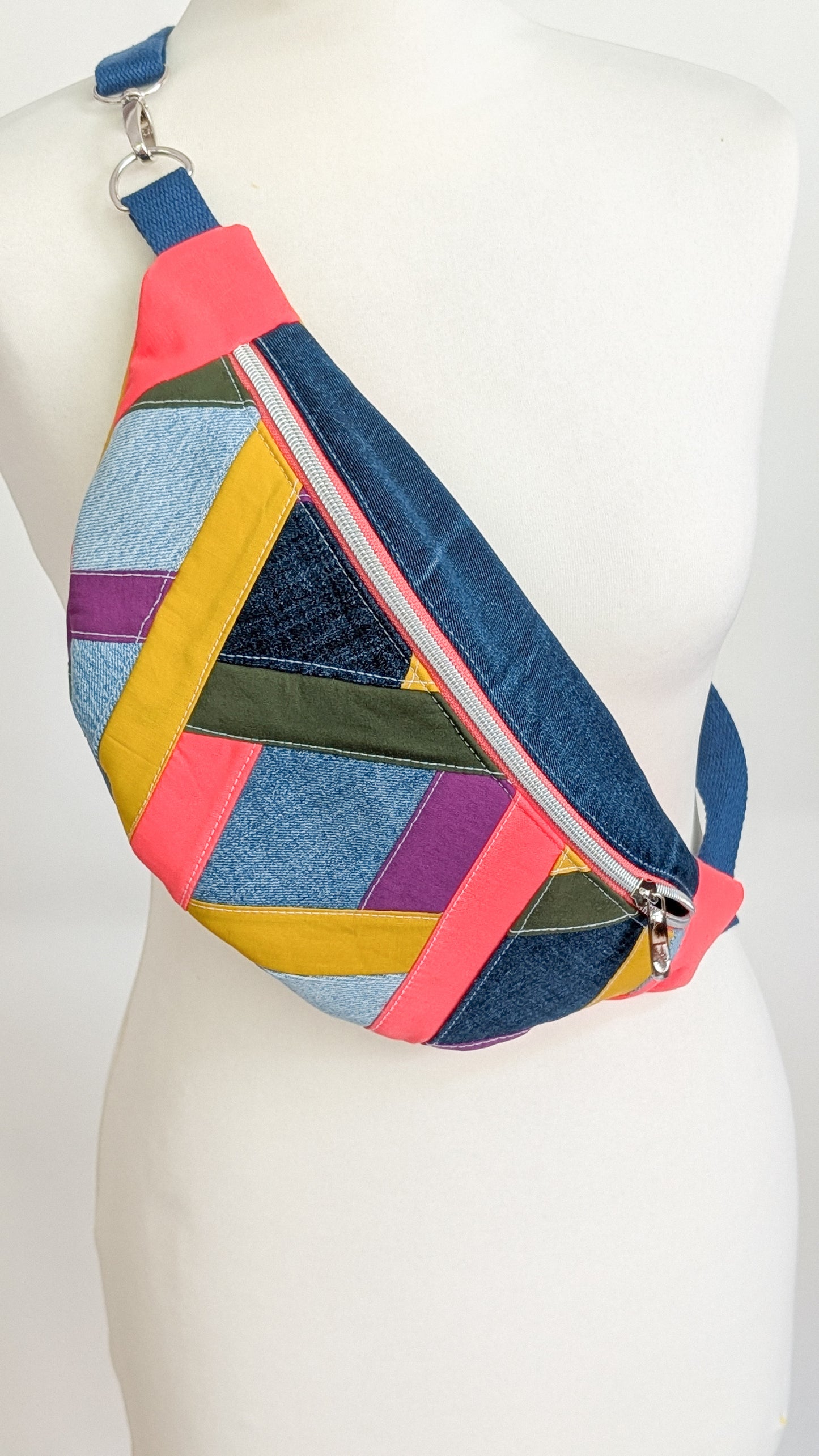 Zero Waste Bauchtasche Colorblocking Jeans EINZELSTÜCK