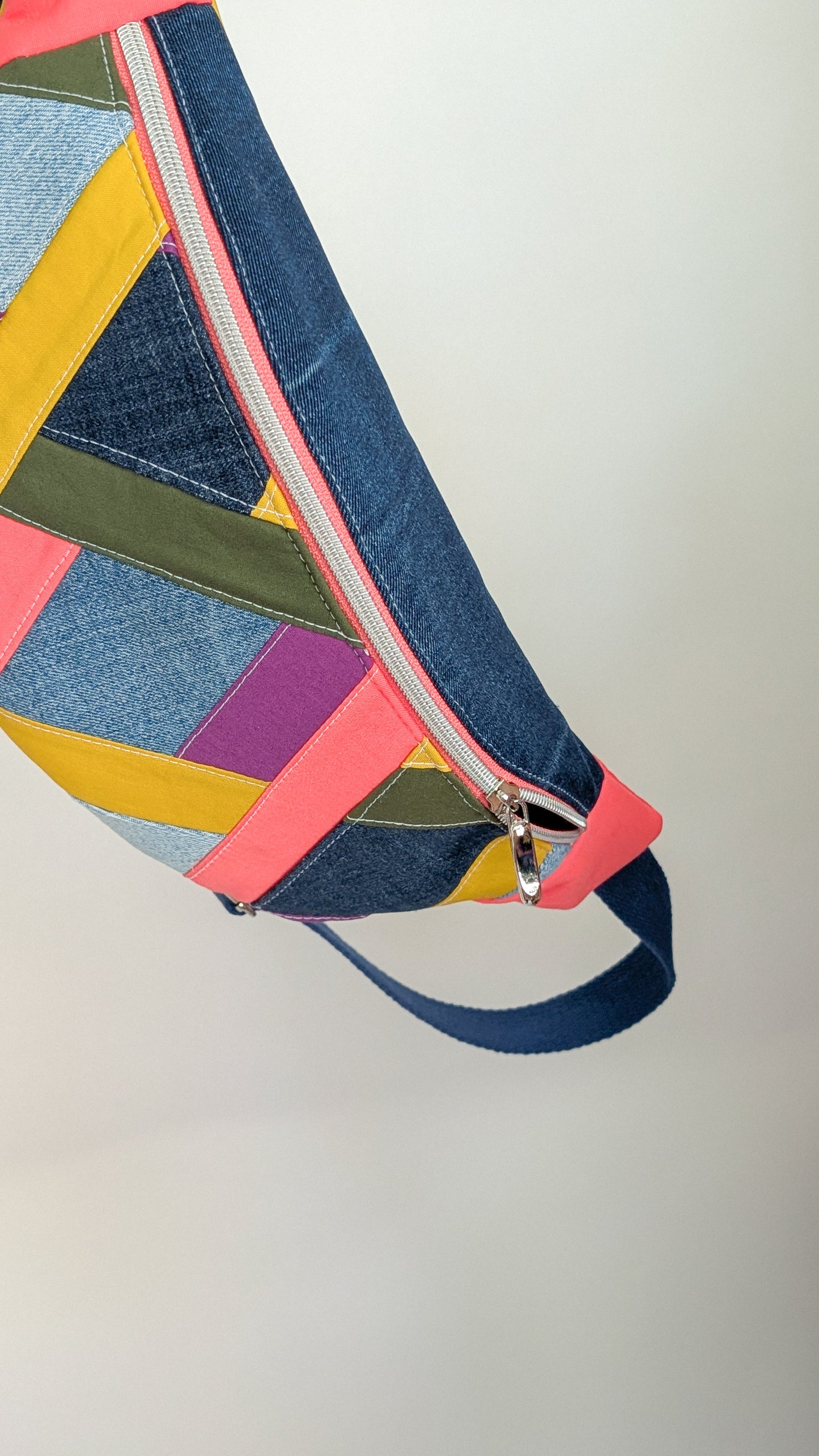 Zero Waste Bauchtasche Colorblocking Jeans EINZELSTÜCK