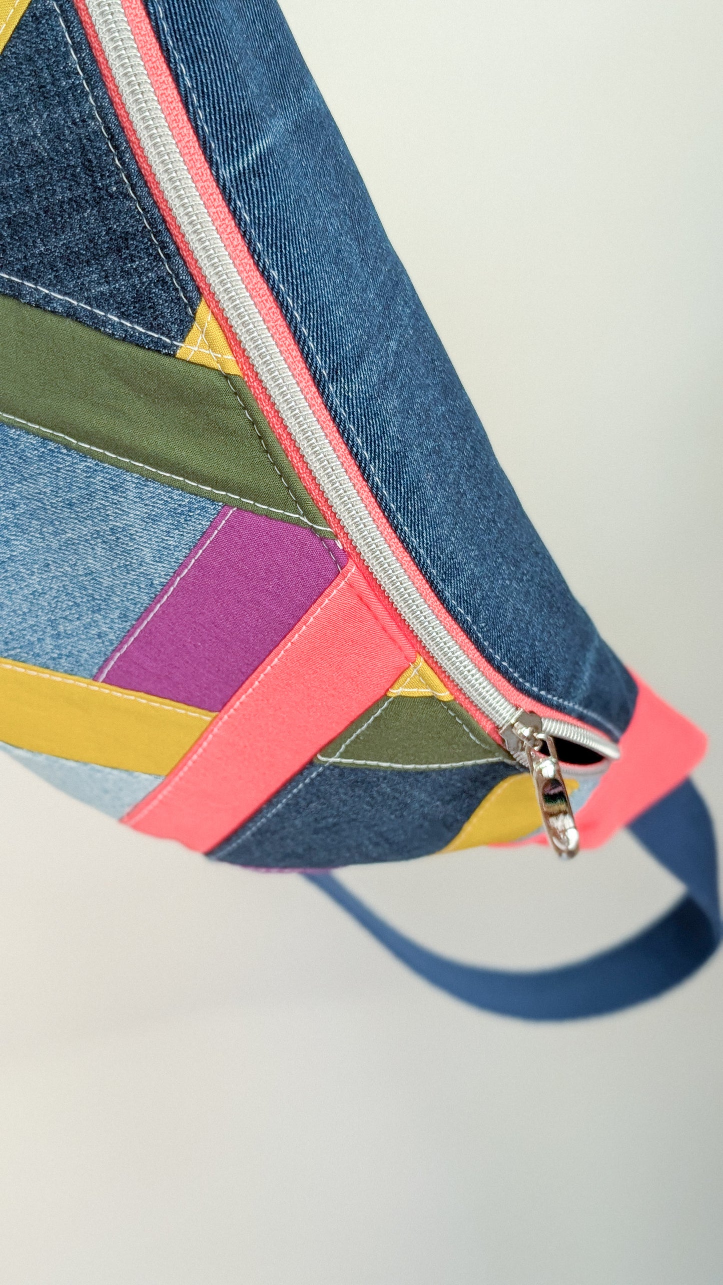 Zero Waste Bauchtasche Colorblocking Jeans EINZELSTÜCK