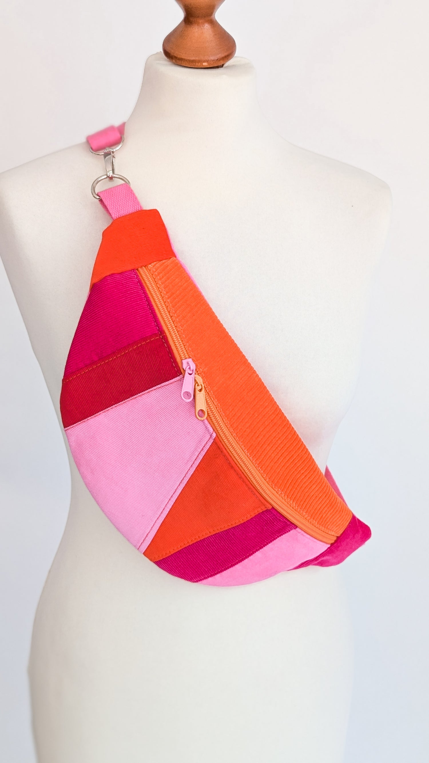 Zero Waste Bauchtasche Colorblocking Cord Orange Pink Rosa Rot Einzelstück