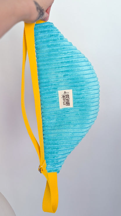 Bunte Cord Hipbag Bauchtasche Gänseblümchen Daisies TÜRKIS