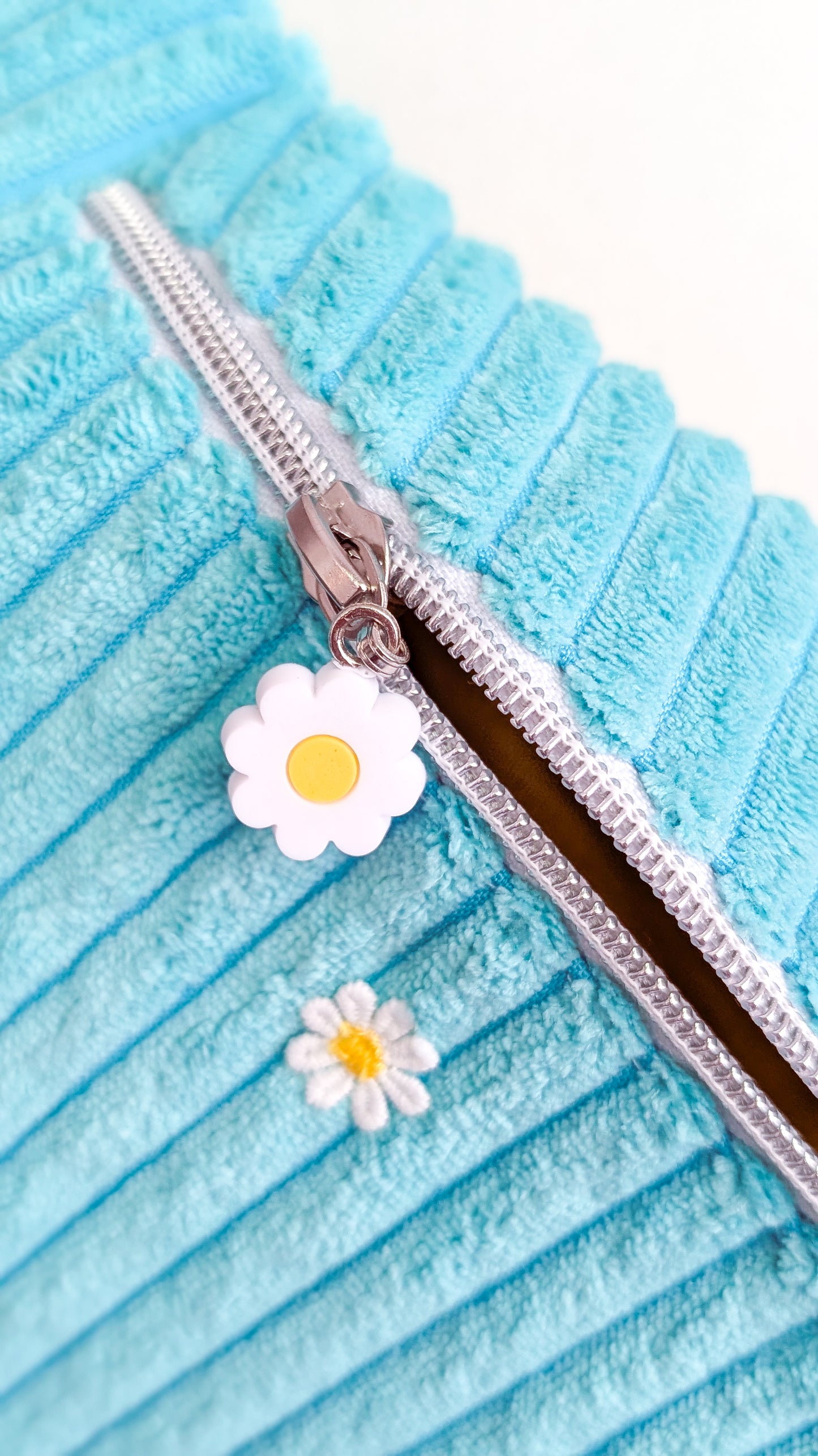 Bunte Cord Hipbag Bauchtasche Gänseblümchen Daisies TÜRKIS