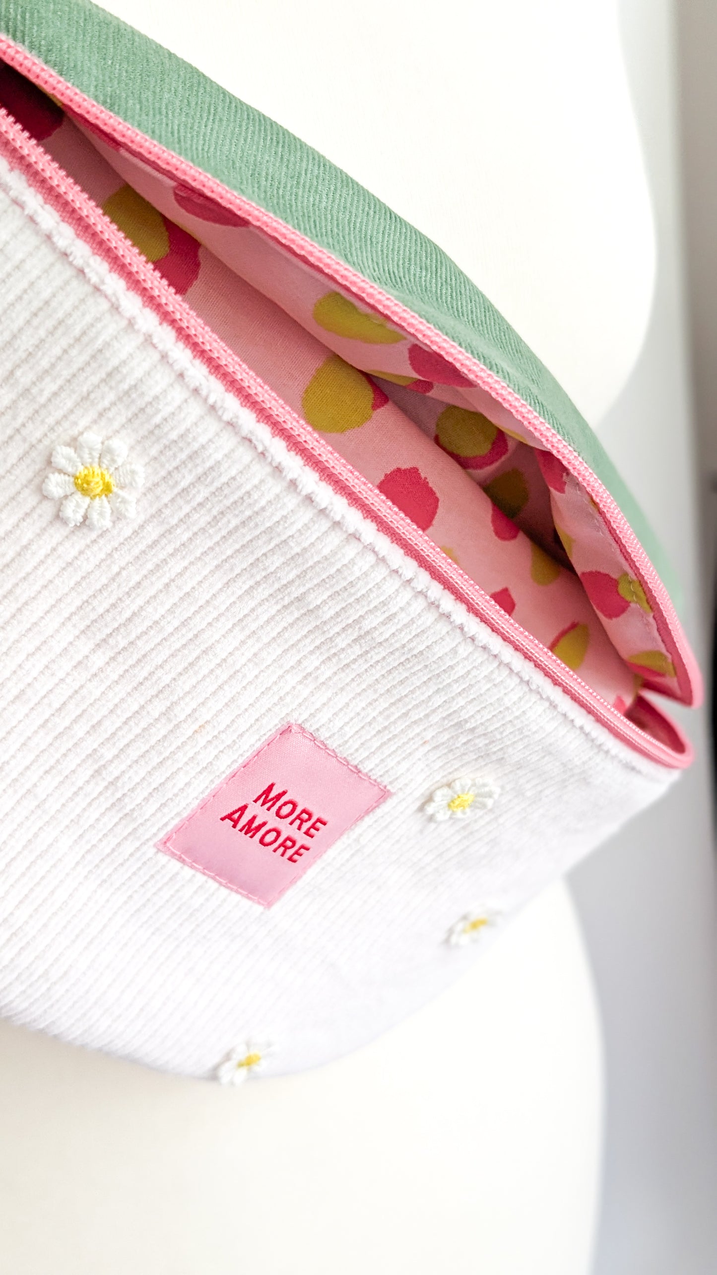 More Amore Color Blocking Cord Bauchtasche Daisies Rosé/Grün/Creme #2