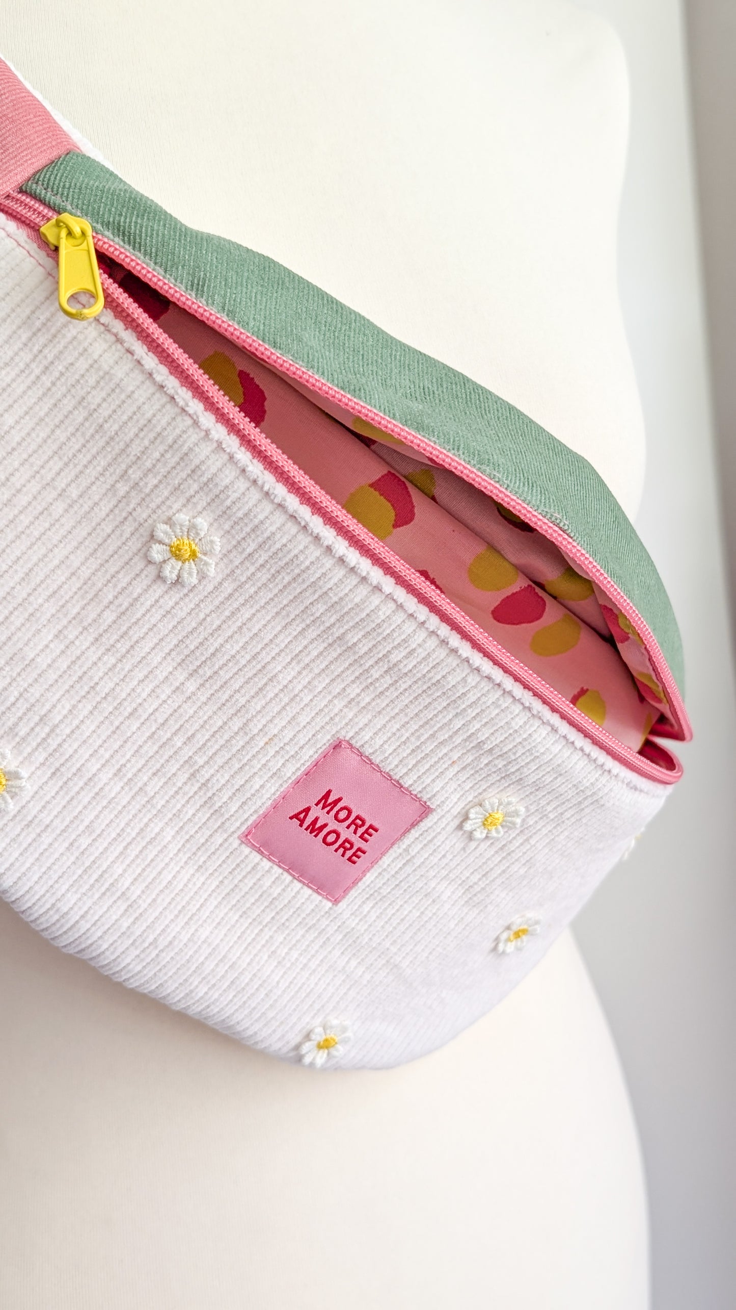 More Amore Color Blocking Cord Bauchtasche Daisies Rosé/Grün/Creme #2