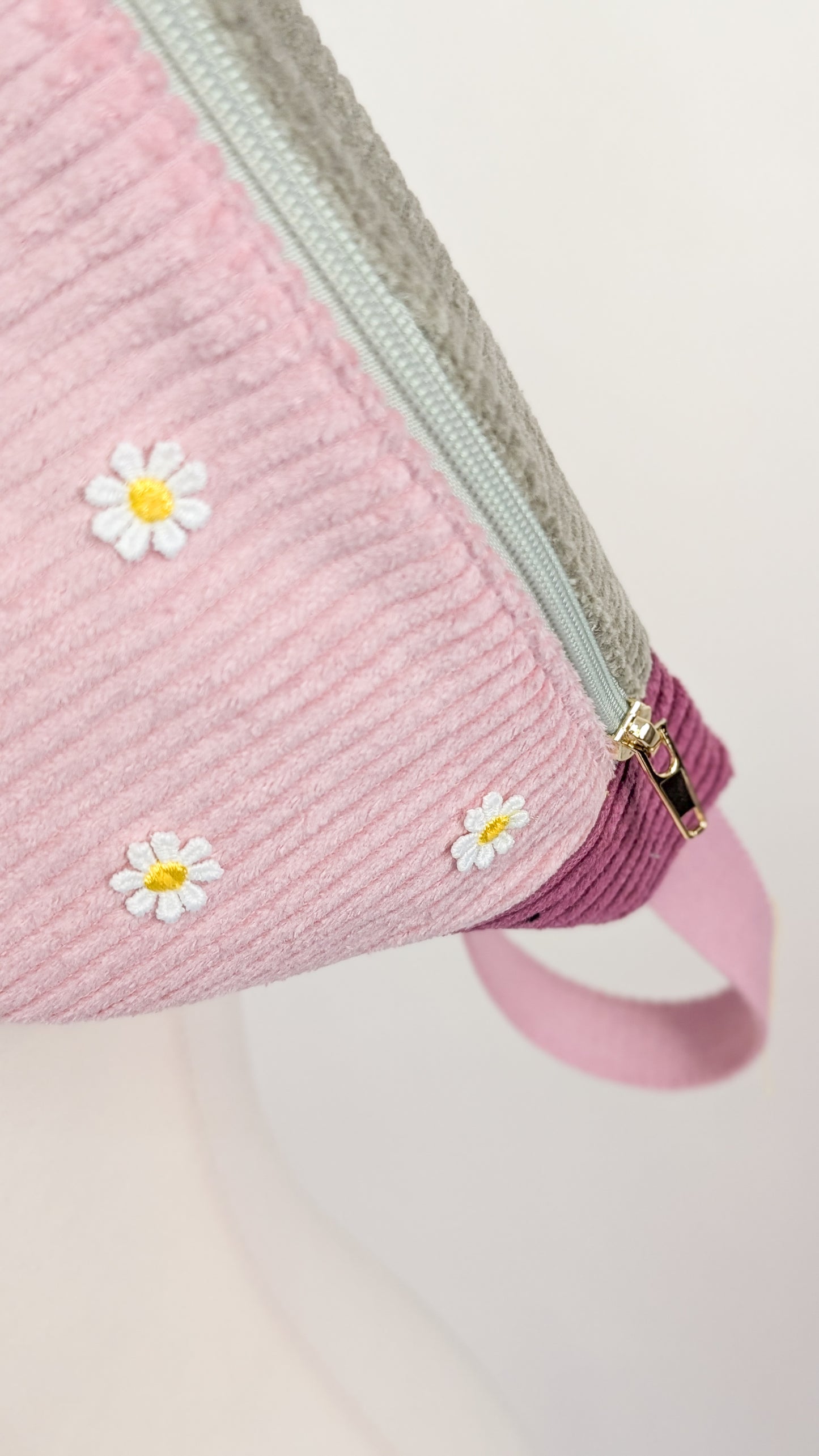 Color Blocking Cord Bauchtasche Daisy Gänseblümchen BIENEN Beere
