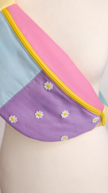 Bunte Pastell Zero Waste Daisy Bauchtasche Cross Body Einzelstück