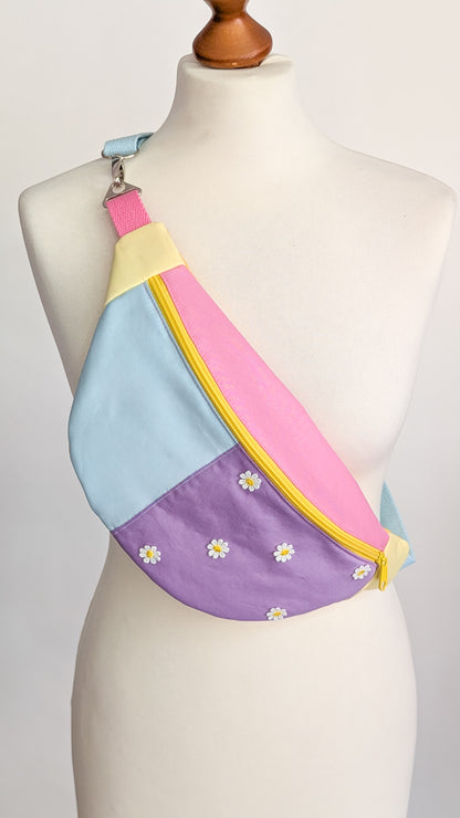 Bunte Pastell Zero Waste Daisy Bauchtasche Cross Body Einzelstück