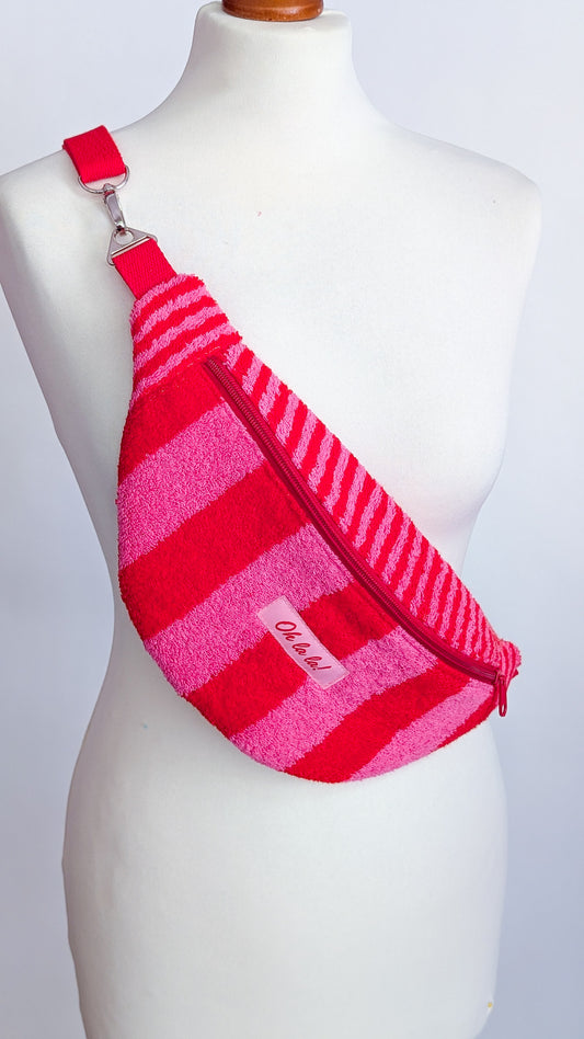 Upcycling Hipbag Bauchtasche aus Handtuch Pink/Rot Streifen Towel Bag Limitiert
