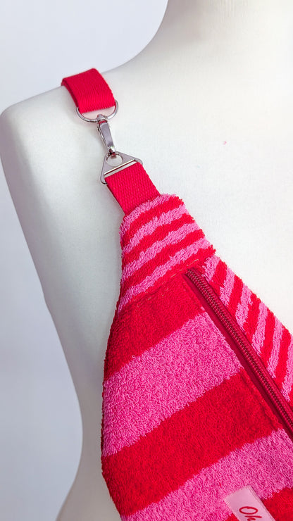 Upcycling Hipbag Bauchtasche aus Handtuch Pink/Rot Streifen Towel Bag Limitiert