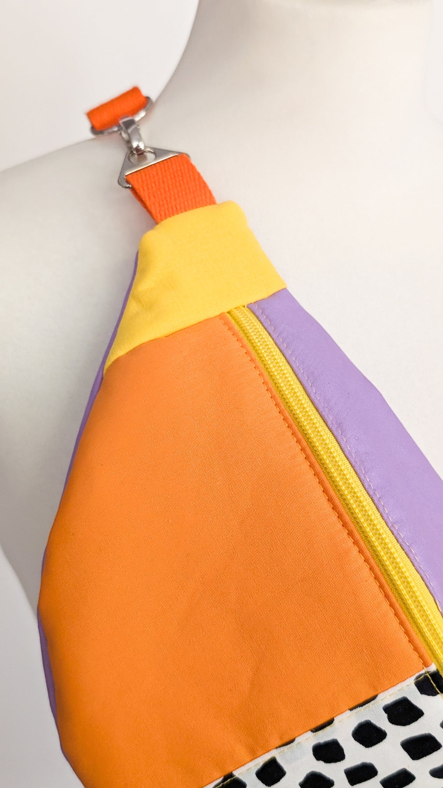 80s Hipbag Bauchtasche Cross Body Bag Tupfen Flieder Orange Gelb