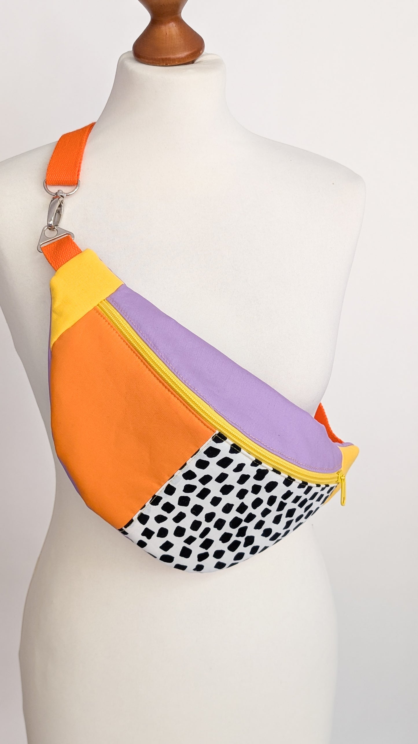 80s Hipbag Bauchtasche Cross Body Bag Tupfen Flieder Orange Gelb