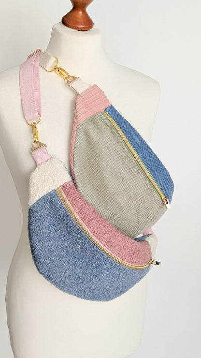 Kuschelige Pastell Teddy Bouclé Hipbag Bauchtasche Rose/Blau/Creme