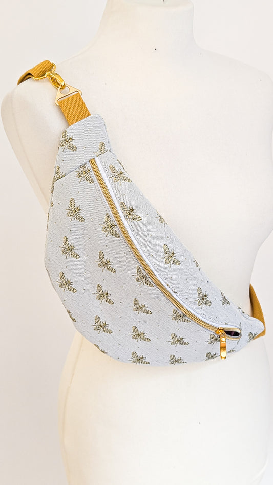 Edle Hipbag Bauchtasche Weiß/Gold Bienen