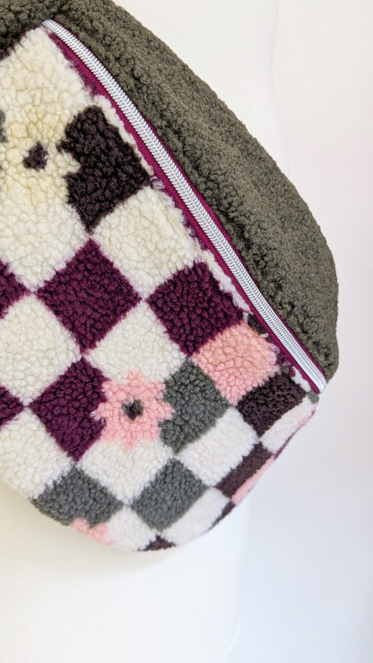 Große XL Umhängetasche Teddy Plüsch Tasche Olivgrün Schachbrett Blumen