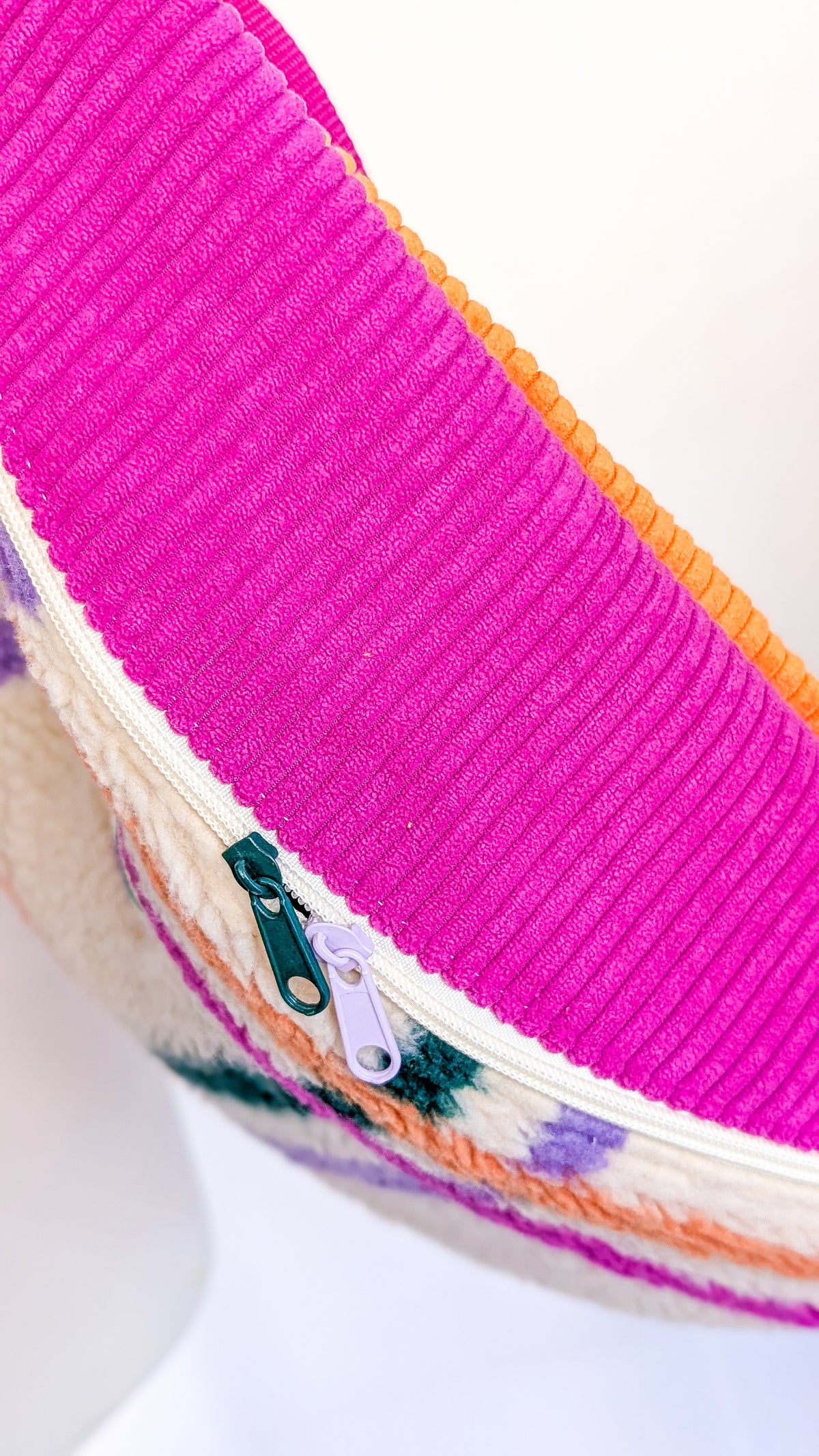 Große XL Umhängetasche Bunte Teddy Plüsch Cord Tasche Kariert Pink Creme Grün Orange