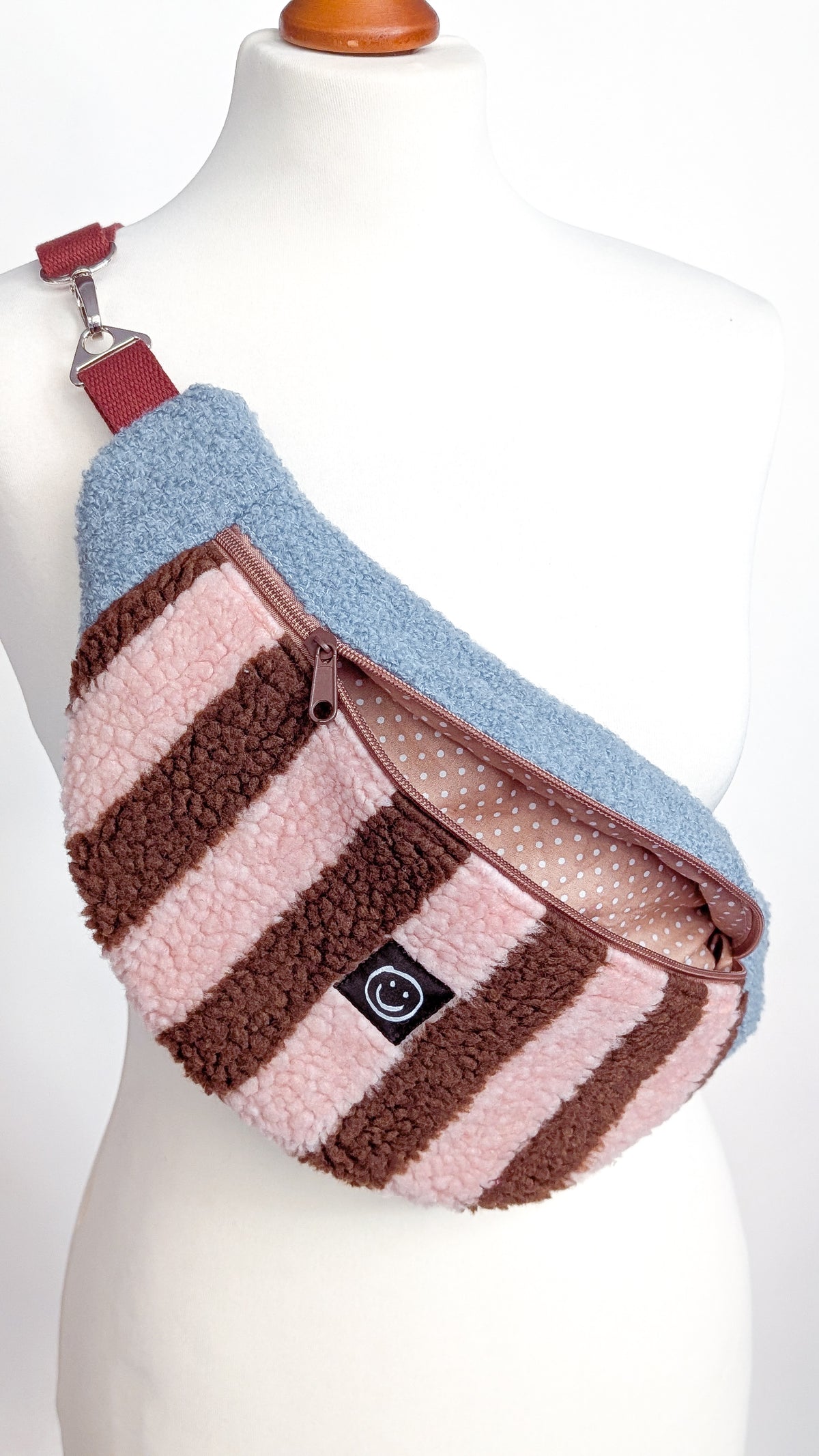 Bunte Pastell Skandi Bauchtasche Teddy Plüsch Streifen Rosa/Braun/Blau