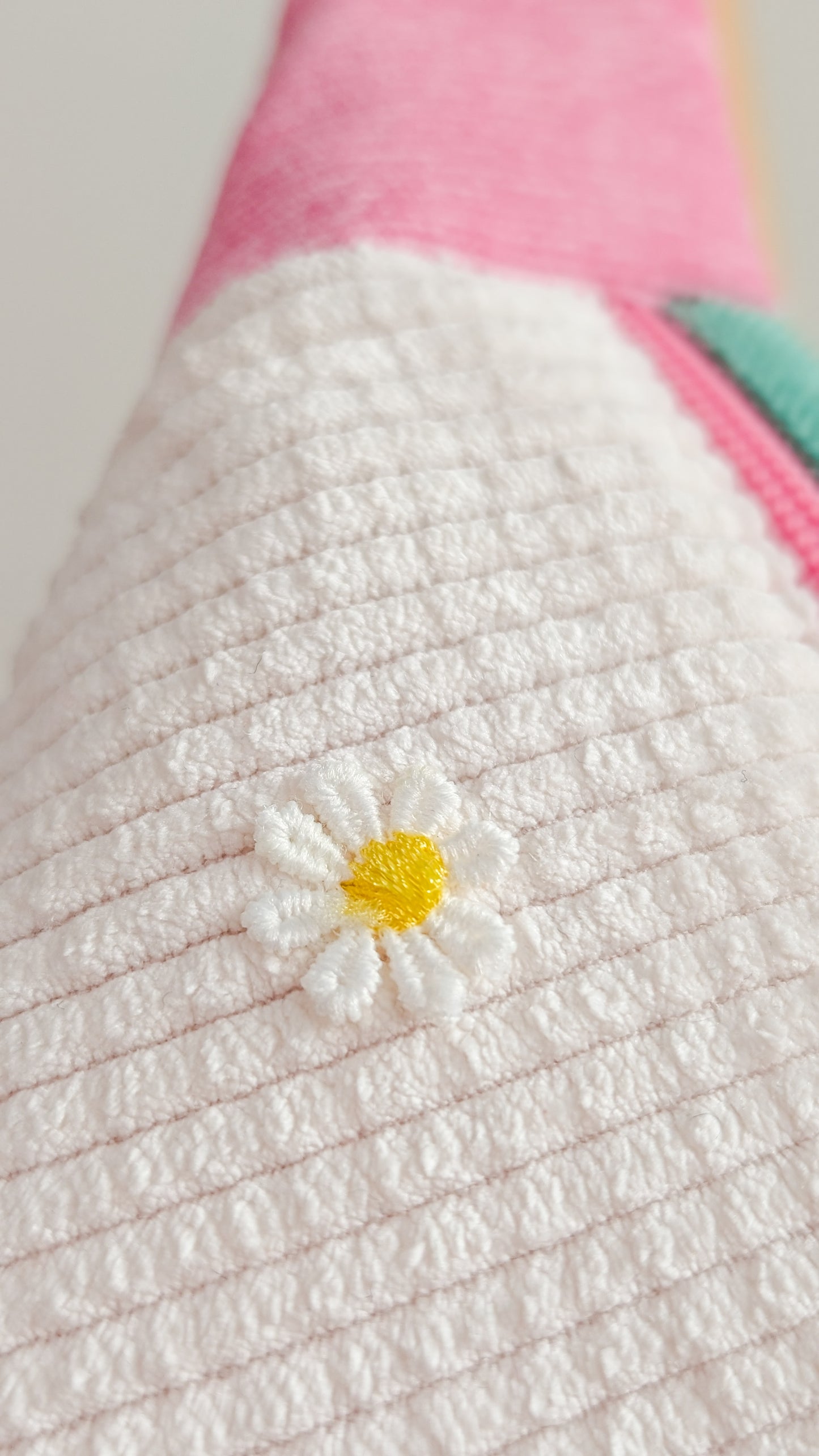 More Amore Cord Hipbag Bauchtasche Daisies Pink/Grün/Creme