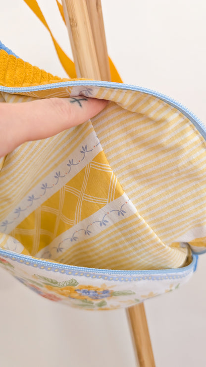 Upcycling Cord Bauchtasche Granny Hortensien Hipbag