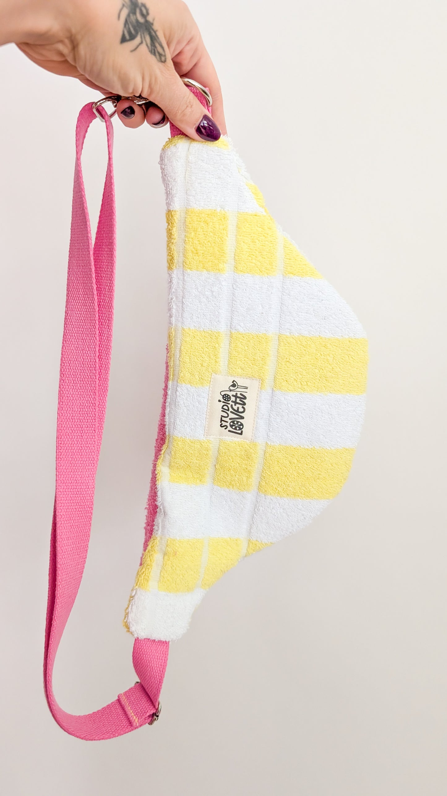 Upcycling Hipbag Bauchtasche aus Vintage Handtuch Gelb/Pink Streifen Towel Bag Limitiert