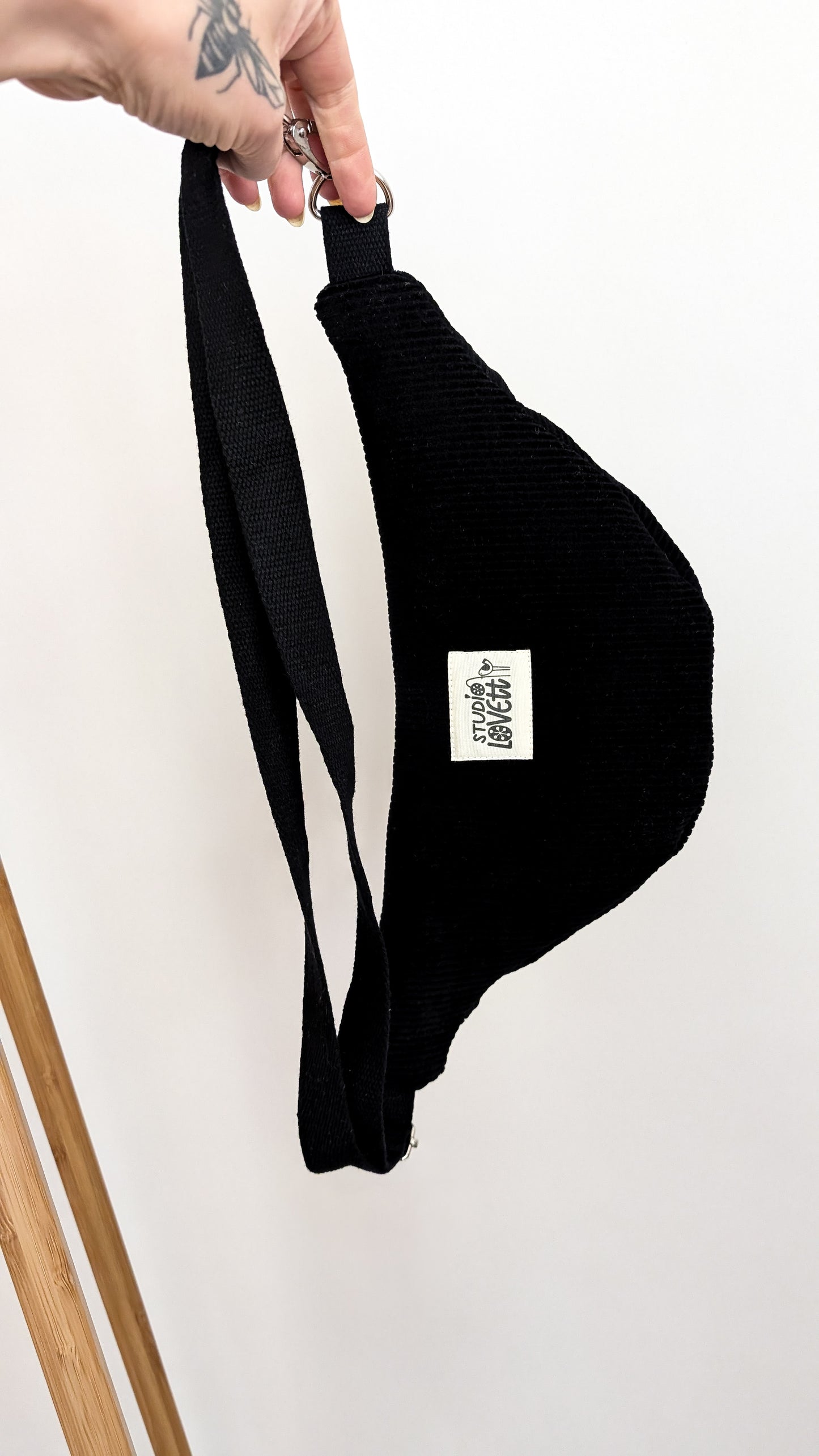 Cord Hipbag Bauchtasche Daisies - Schwarz oder Altrosa
