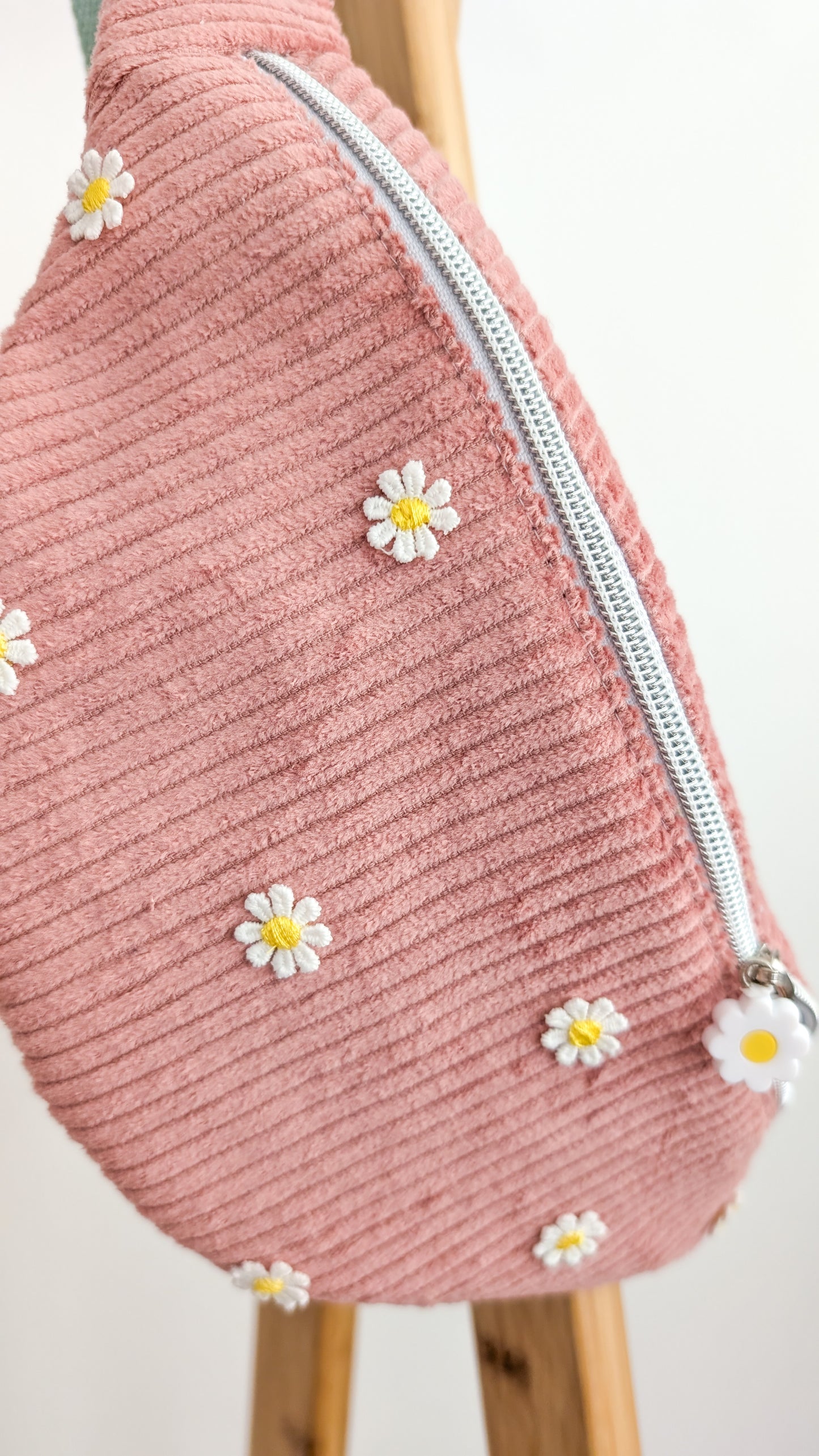 Cord Hipbag Bauchtasche Daisies - Schwarz oder Altrosa