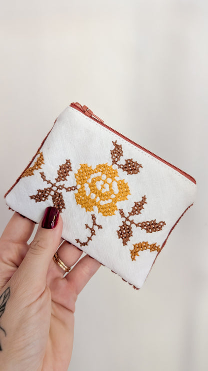 Upcycling XL Cord Bauchtasche GrannyBlumen Stickerei Braun + Geldbeutel