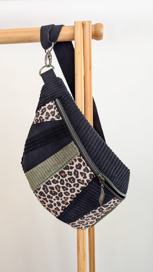 Zero Waste Bauchtasche Leo Cord Olivgrün/Schwarz/Braun Einzelstück