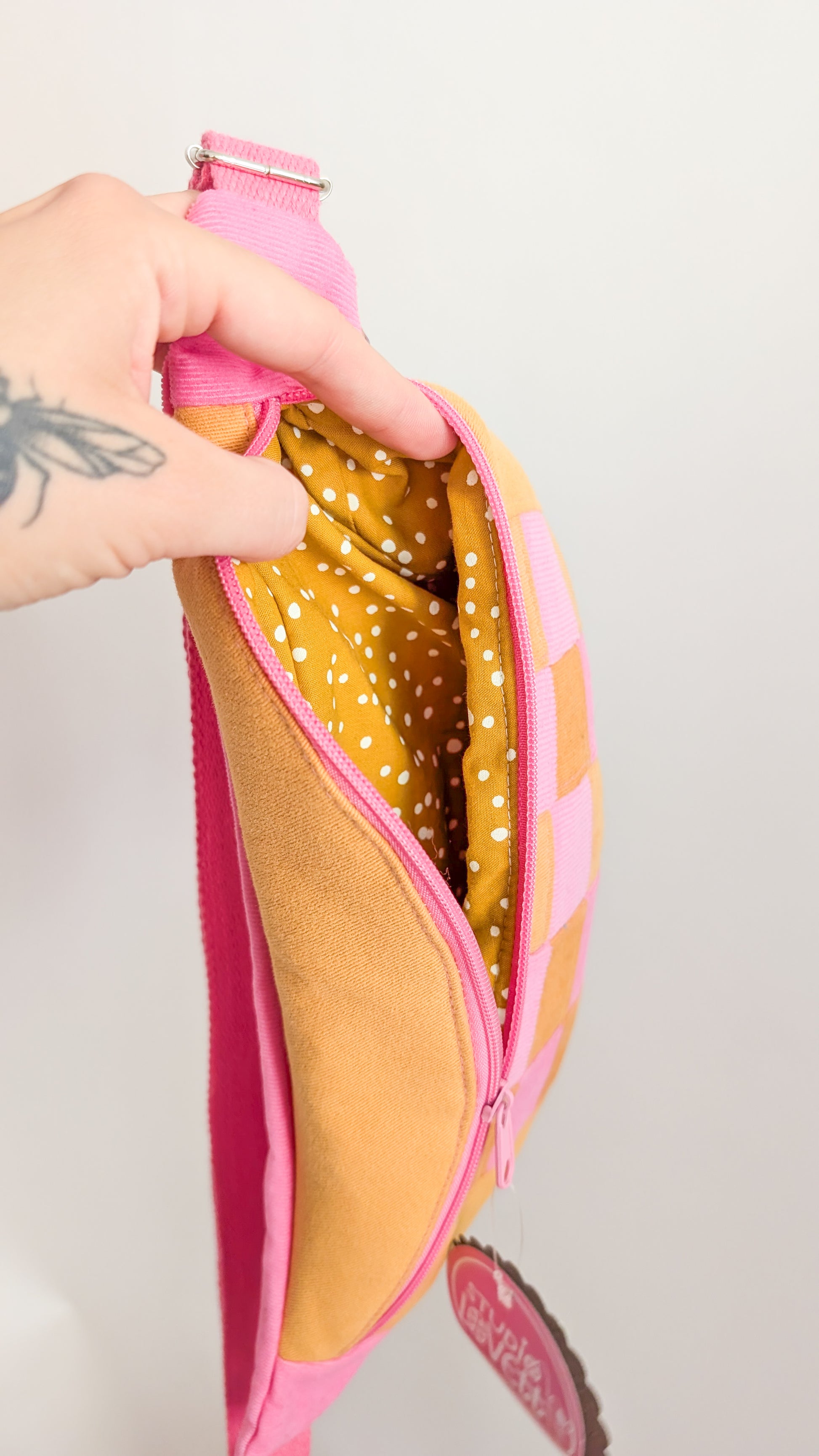 Zero Waste Patchwork Bauchtasche Pink/Gelb Cord Squares Einzelstück